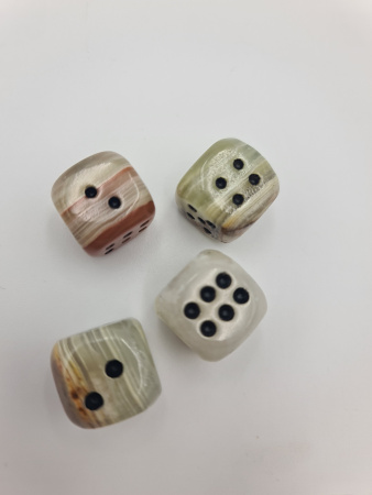 Кубик игральный  Кубик игральный 0,75